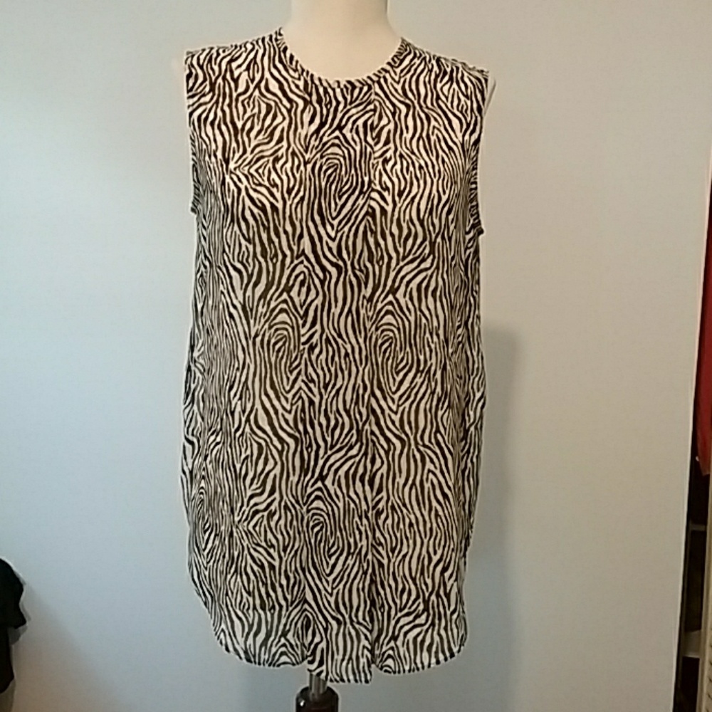 VINCE CAMUTO top